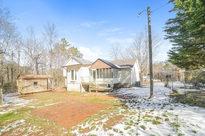 Building Photo - 250 Kendall Ln