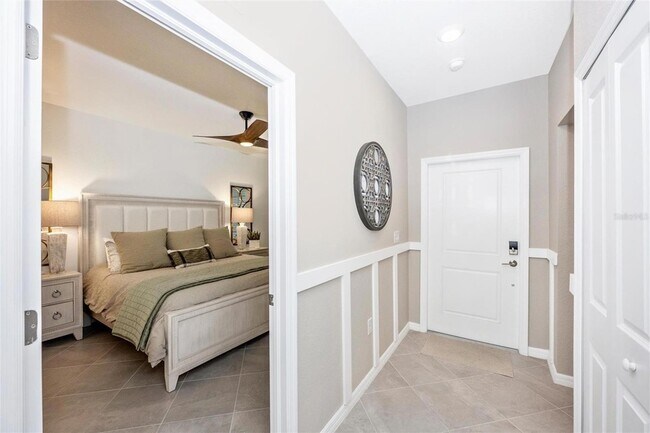 Building Photo - 12470 Wellen Golf St
