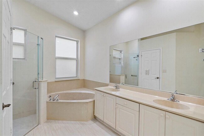 Building Photo - 12117 NW 59th St