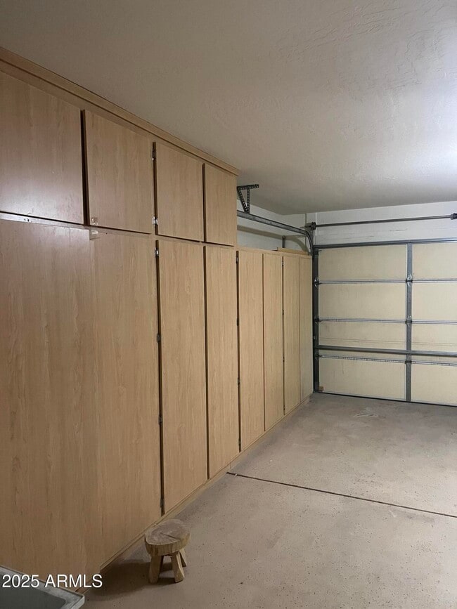 Building Photo - 35282 N Shorthorn Trail