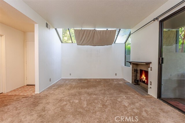 Building Photo - 5744 E Creekside Ave