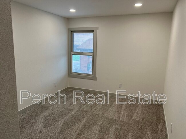 Building Photo - 7080 W 20th Ave