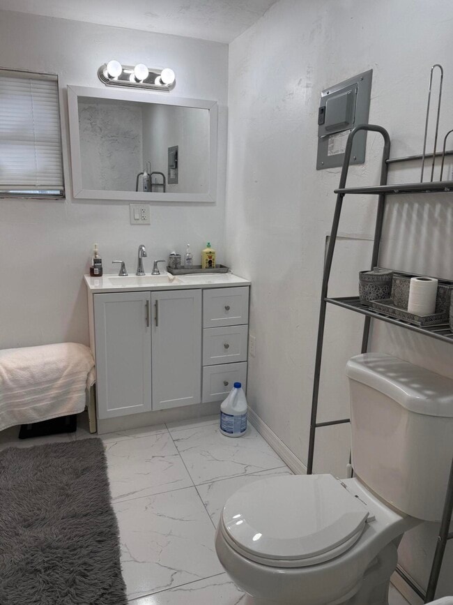 Building Photo - 3621 NW 3rd St