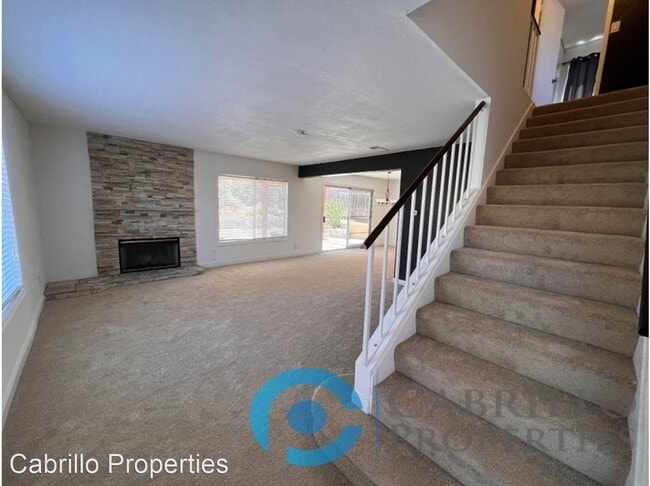 Building Photo - 3 br, 2.5 bath House - 1268 Rachel Circle