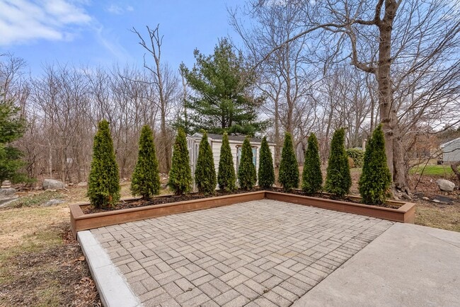 Building Photo - Year-round 3-Bedroom Home in Rockport