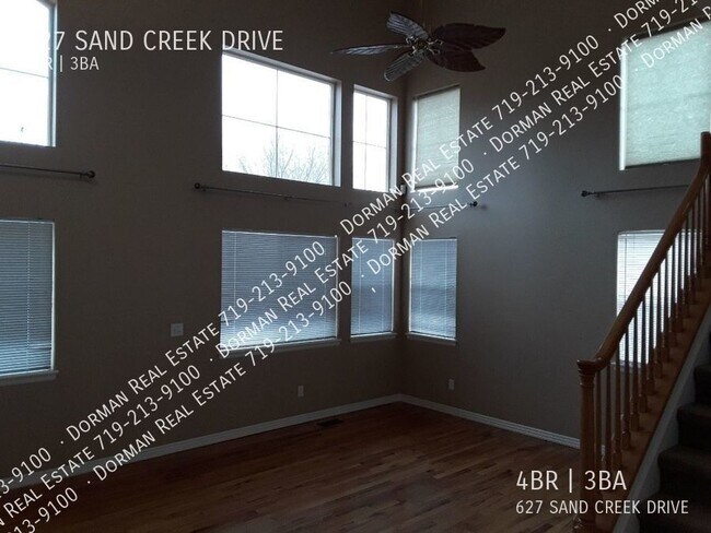 Building Photo - Gorgeous home in the Villages at Sandcreek!