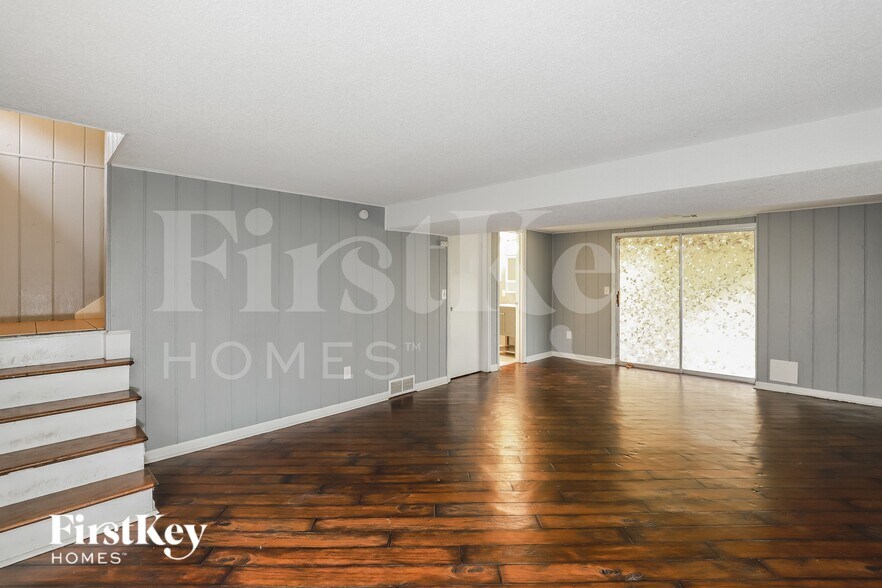 Building Photo - 5013 NW Woody Creek Ln