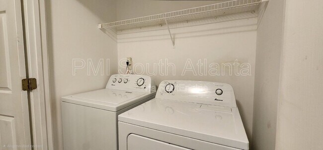Building Photo - 3021 Waldrop Cir