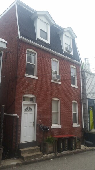 Building Photo - 917 Pretense Way