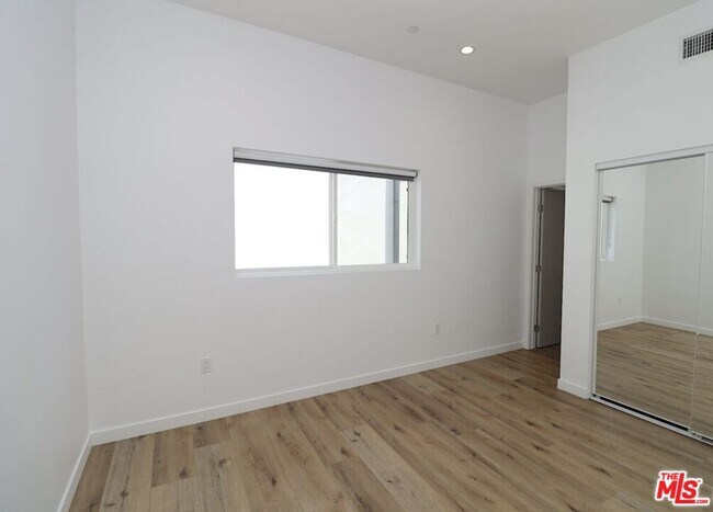 Building Photo - 4601 Pickford St