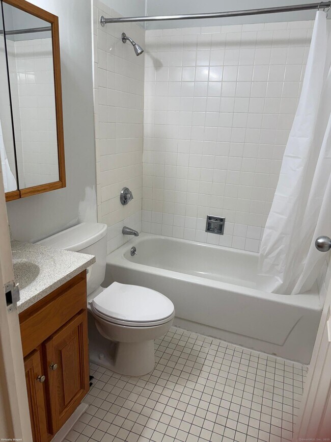 Building Photo - 124 Court St