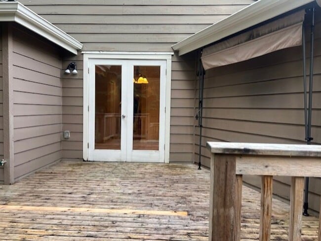 Building Photo - Highly desirable Sammamish 3 bedroom, 3 ba...