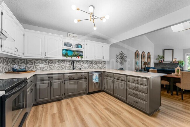 Building Photo - 185 Eagle Pointe Dr