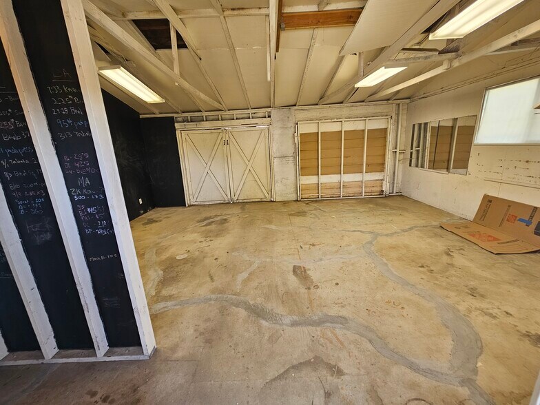 Building Photo - 228 W E St