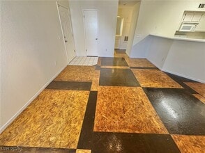 Building Photo - 5415 W Harmon Ave