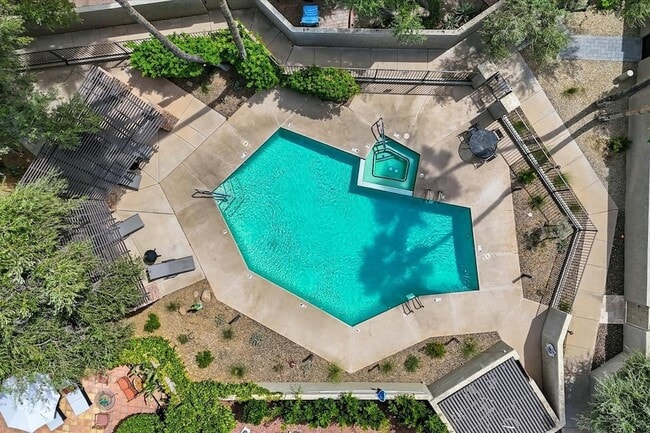 Building Photo - 7209 E McDonald Dr