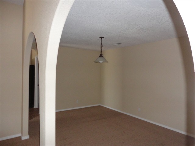 Building Photo - 5068 Westfield Dr NE