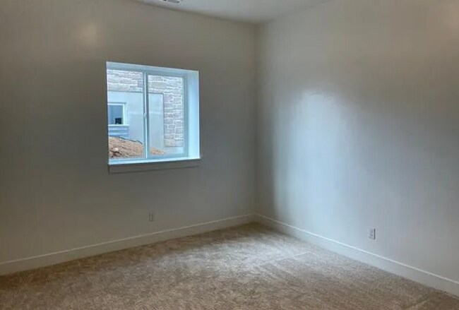 Building Photo - Coming soon! 5 Bedroom/2.5 Bathroom unit i...
