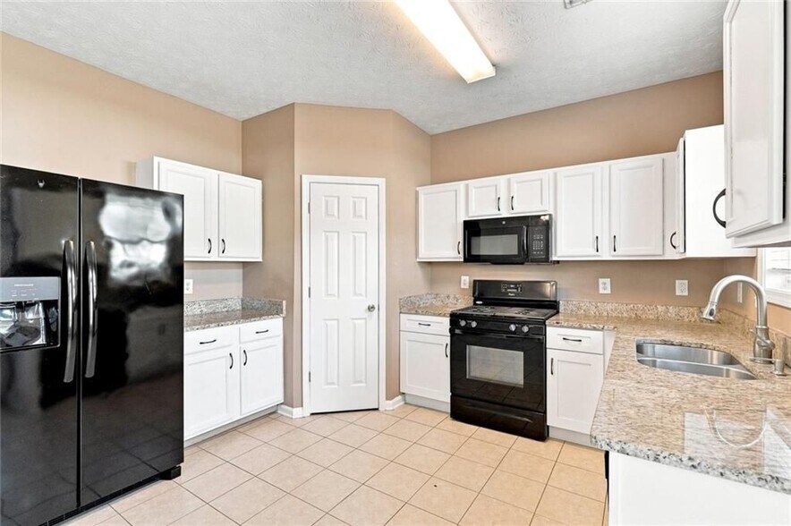Building Photo - 3063 Kentmere Dr