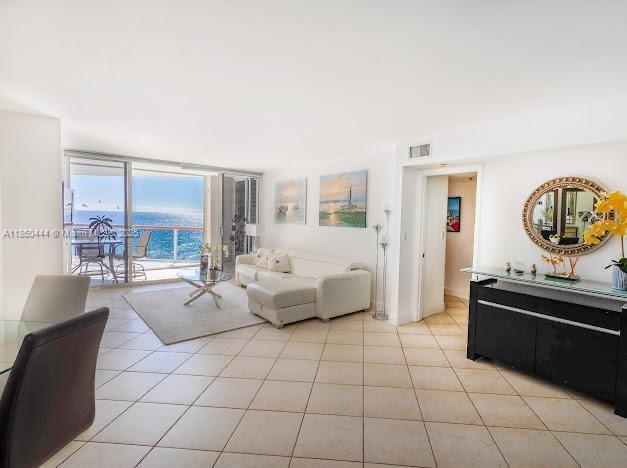 Building Photo - 6767 Collins Ave