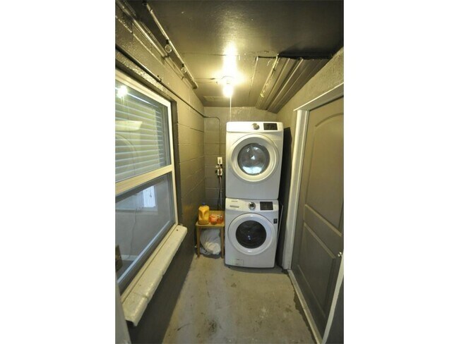 Building Photo - 8238 Eagle Mountain Cir