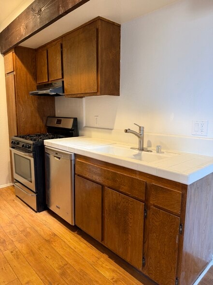 Kitchen - 700 1st St