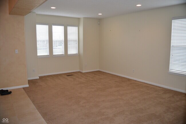 Building Photo - 2582 Wineland Creek Dr