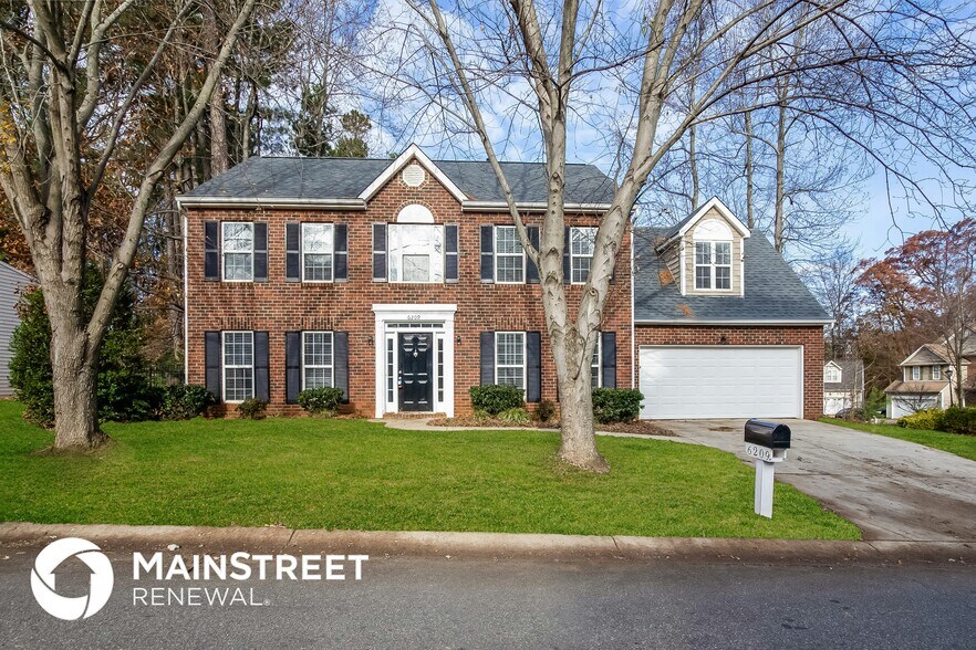 Primary Photo - 6209 Forest Pond Dr