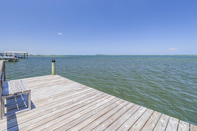Building Photo - 13630 N Indian River Dr