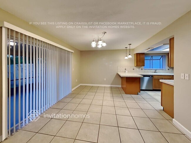 Building Photo - 622 Lake Dexter Cir