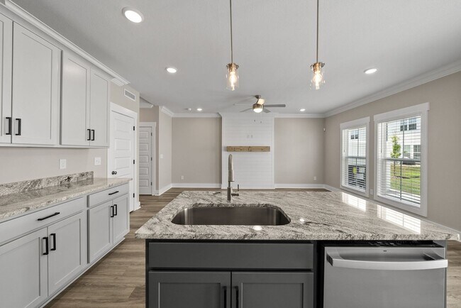 Building Photo - Sango Drive 3 Bedroom Condo For Rent!