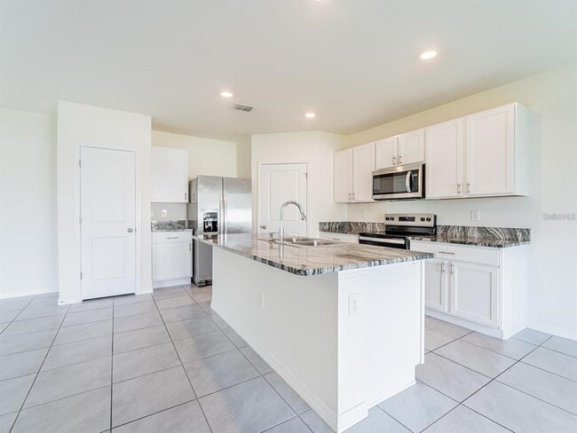 Building Photo - 5510 Oxford Gray Rd