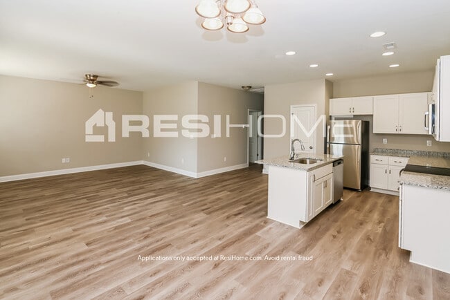 Building Photo - HOME FOR RENT--1/2 OFF ONE MONTH!!