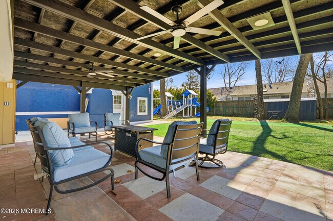 Building Photo - 644 Ocean Ave