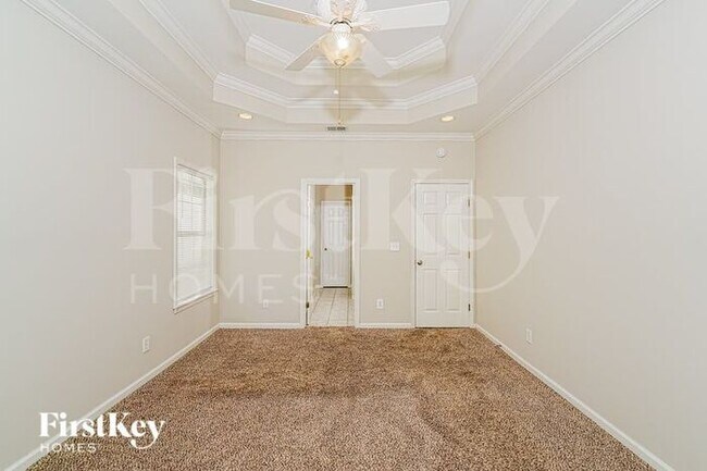 Building Photo - 417 Waterford Dr