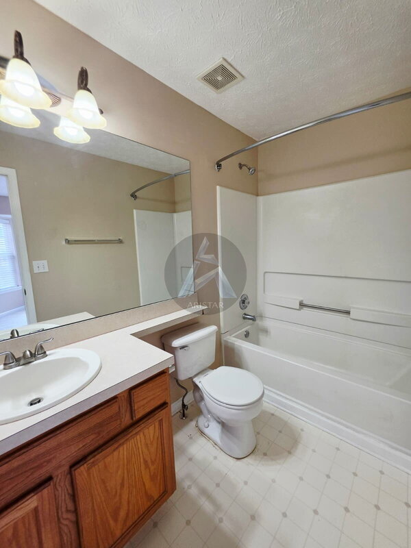 Building Photo - 4319 Thorngate Ln