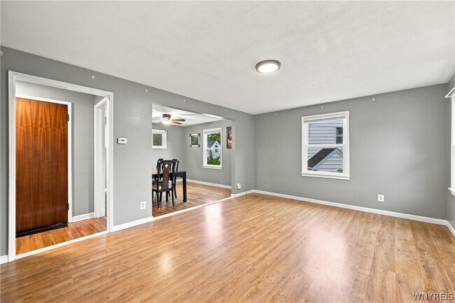 Building Photo - 4643 Patricia Dr