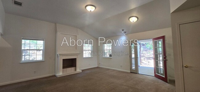 Building Photo - 6271 Red Robin Rd