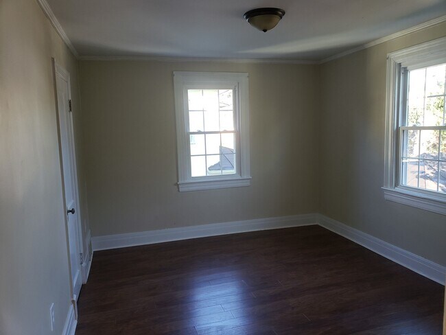 Building Photo - 122 Morningside Dr