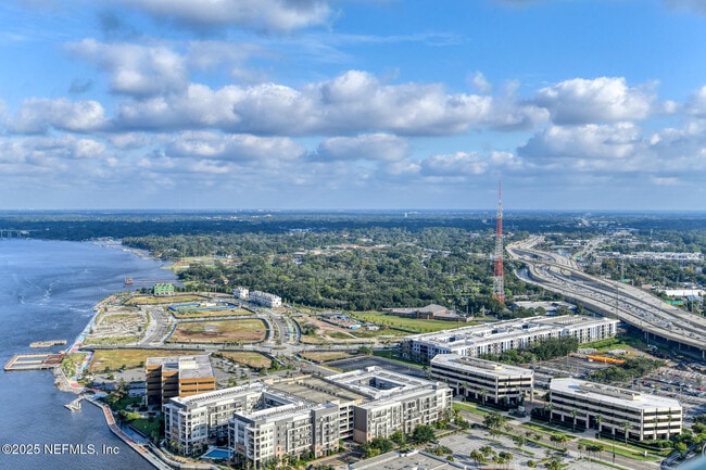 Building Photo - 1431 Riverplace Blvd