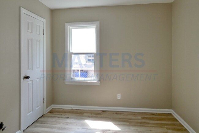 Building Photo - 3453 St Bernard Dr