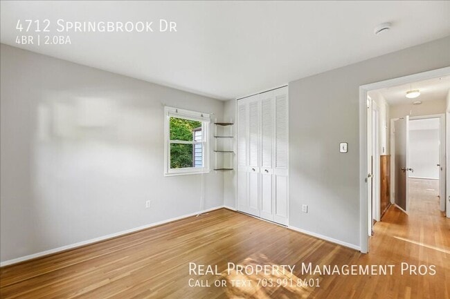 Building Photo - 4712 Springbrook Dr