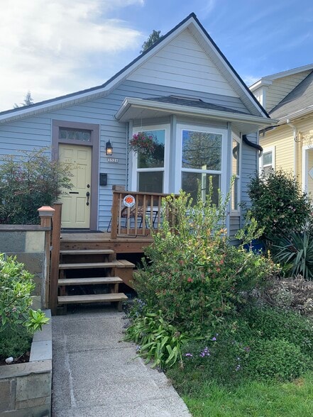 Front of house - 3521 NE 8th Ave