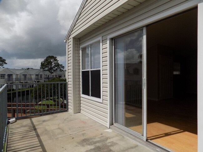 Building Photo - 2508 Woodgate Blvd