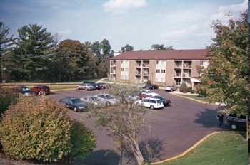Primary Photo - Riverview Terrace Apartments