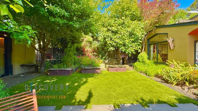 Building Photo - Charming Custom Retreat in Prime Berkeley ...