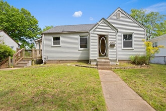 Building Photo - 7007 Paisley Dr