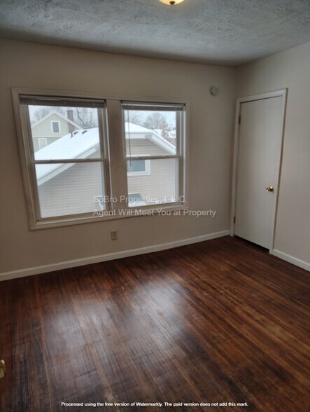 Building Photo - 4054 North Park Avenue