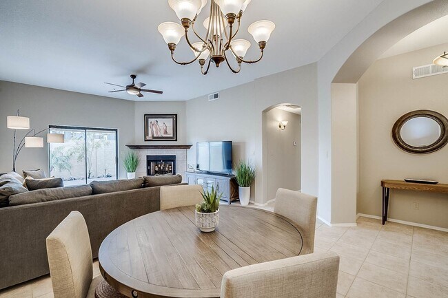 Building Photo - Resort Style Living - Furnished Three Bedr...