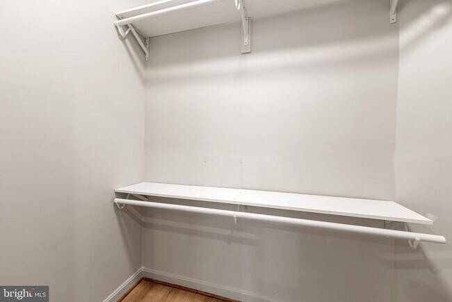 Building Photo - 4560 Strutfield Ln